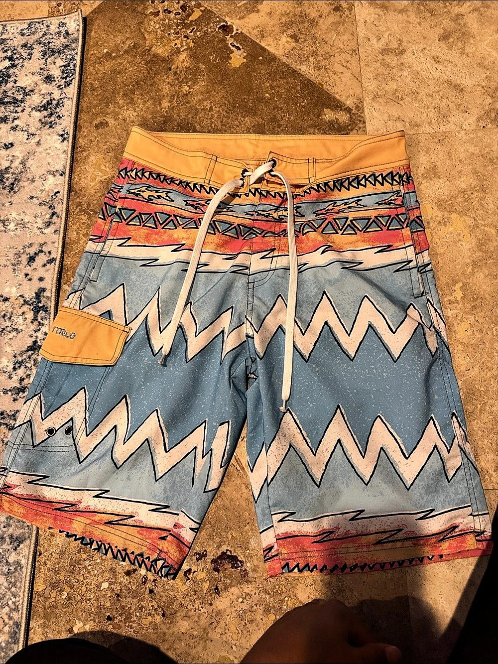 Nowe  Men's Geometric Board Shorts in Blue & Pink